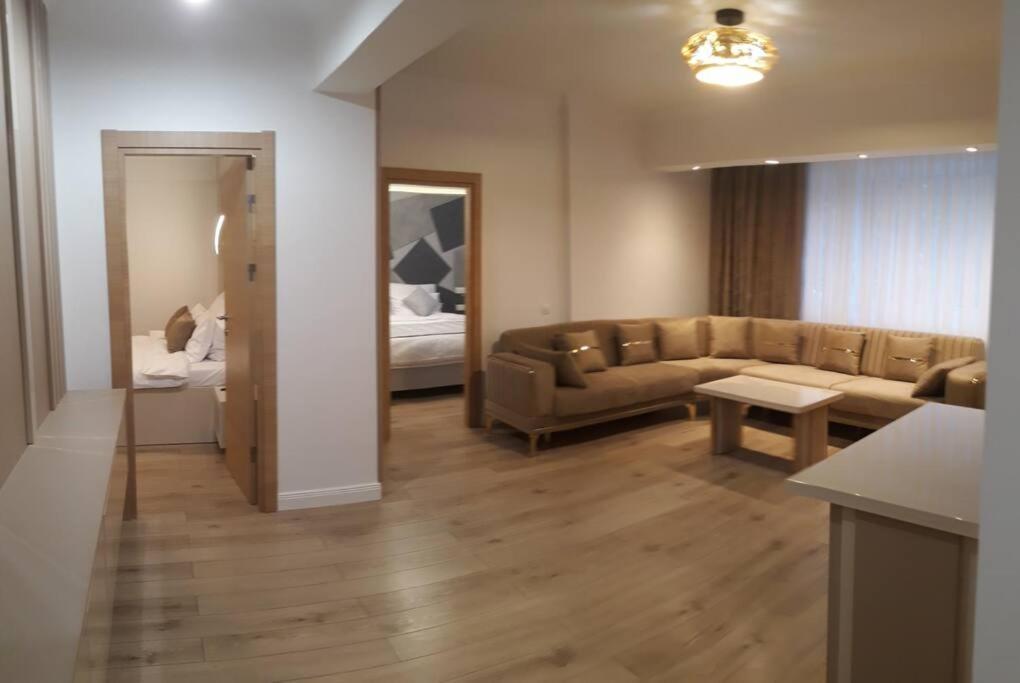 Elegant Suite - Titan Park Bucharest Exterior photo